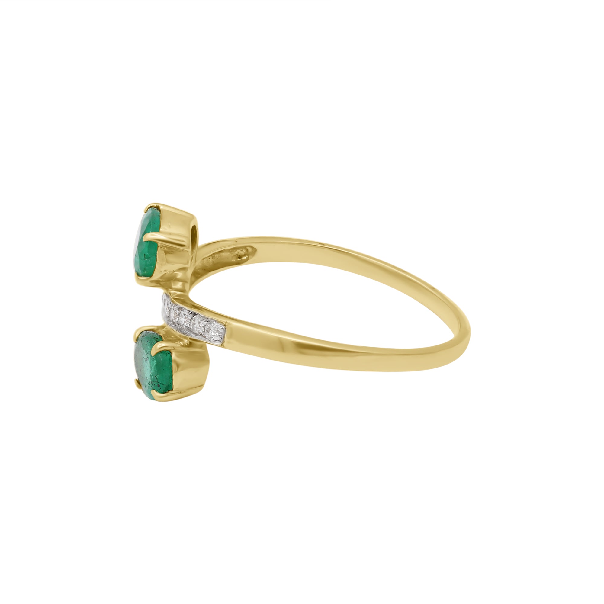 Natural Oval Shaped Emerald With Diamond In 18k Yellow Gold Ring