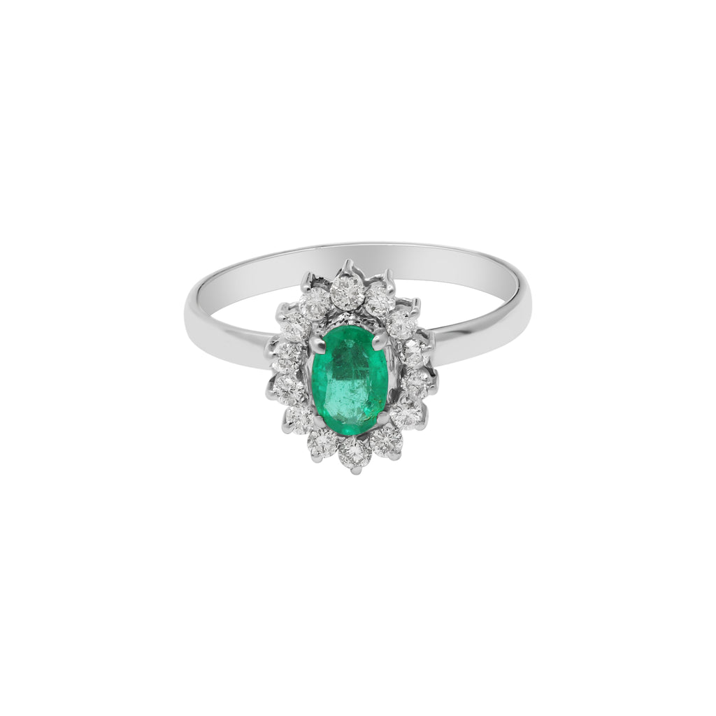 Natural Oval Cut Emerald Gemstone With Diamond Ring In 18k Yellow Gold