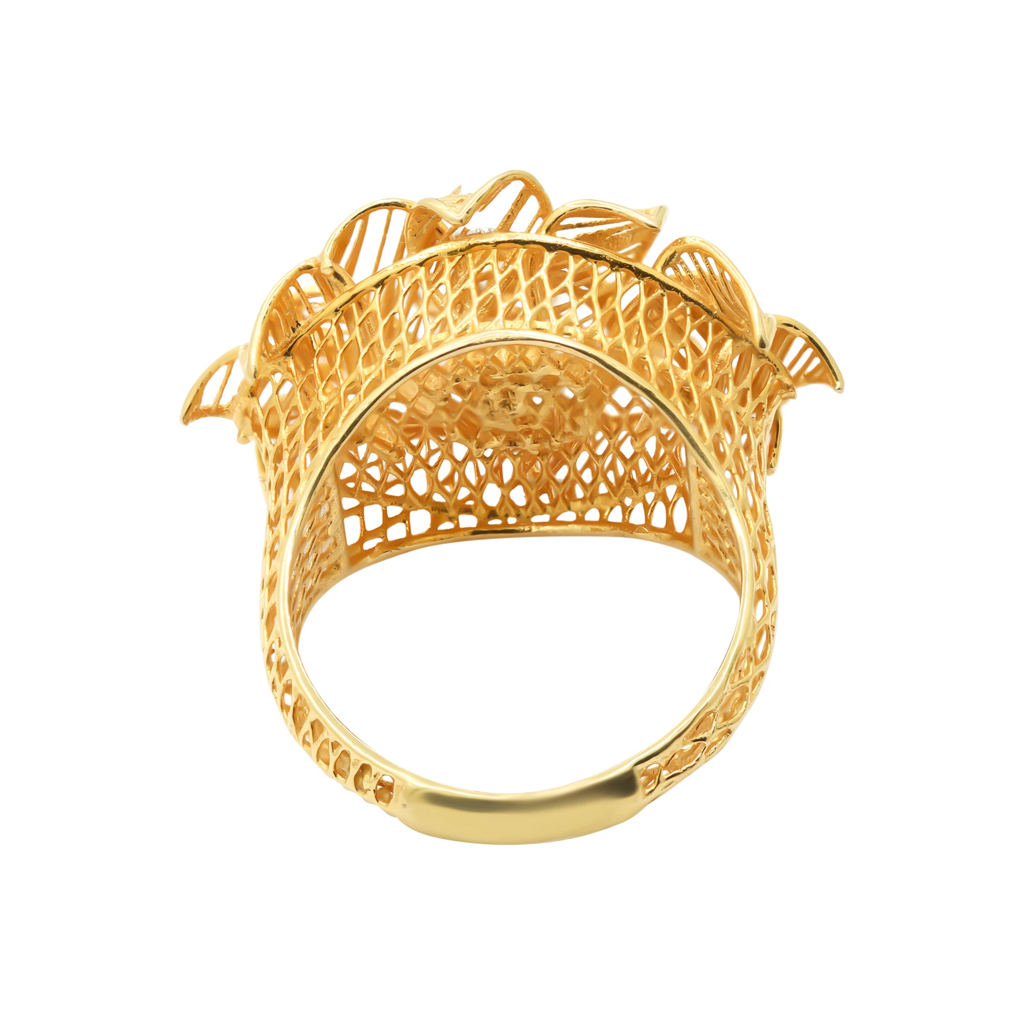 Gorgeous Flower Ring In 18K Yellow Gold