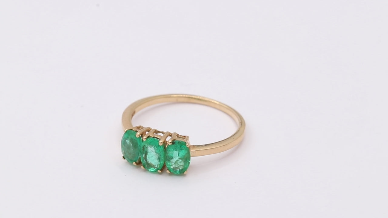 Natural Oval Emerald Yellow Gold Ring In 14k Yellow Gold