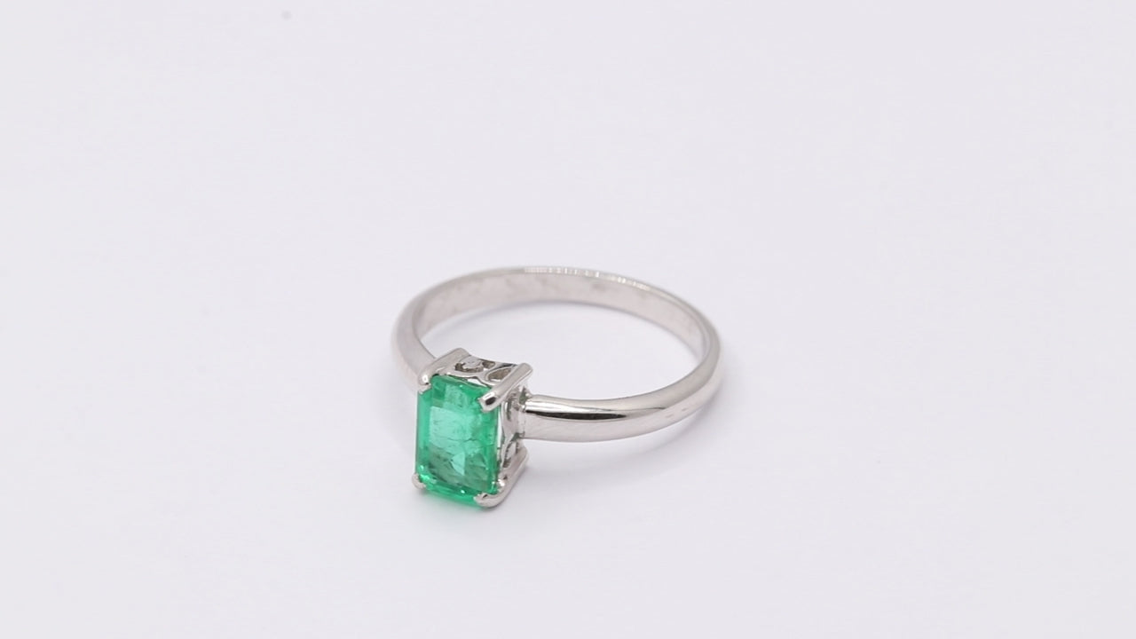 Precious Emerald Gemstone White Gold Ring In 14k White Gold
