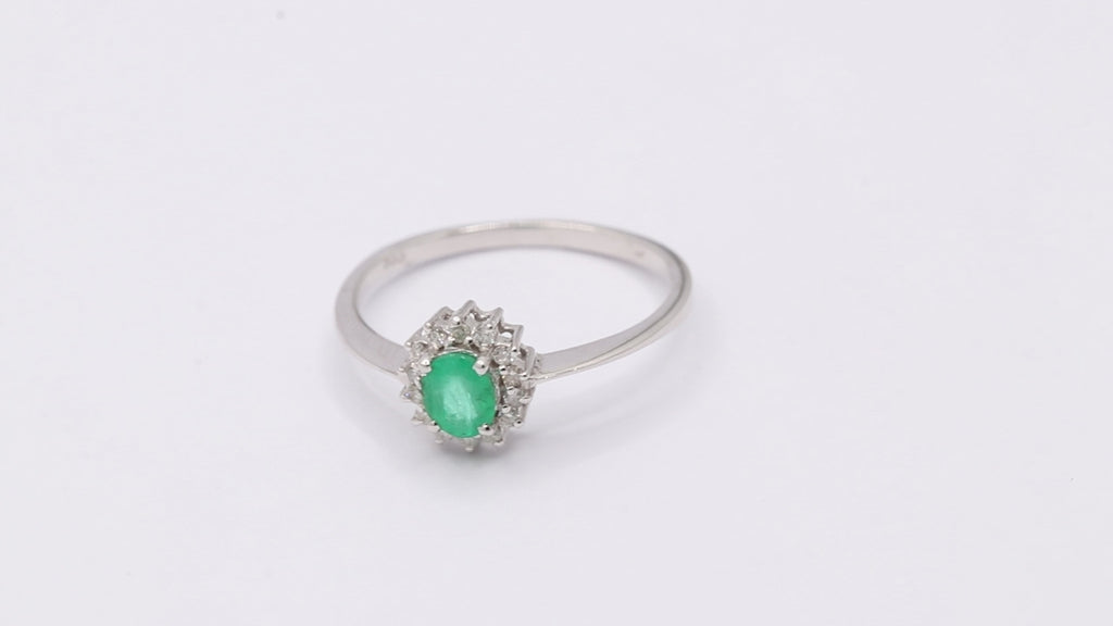 Natural Emerald With Diamond Gold Ring In 18k White Gold