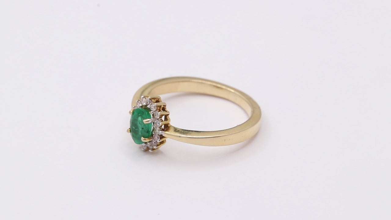Natural Oval Emerald With Diamond In 14k Yellow Gold