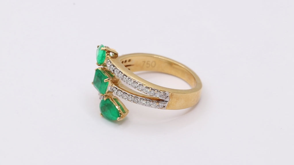 Designer Precious Emerald And Diamond Gold Ring In 18k Yellow Gold