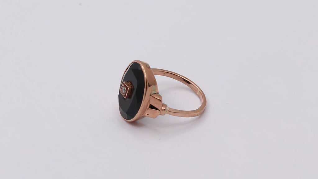 9k Rose Gold Black Onyx Oval Cut And Diamond Ring