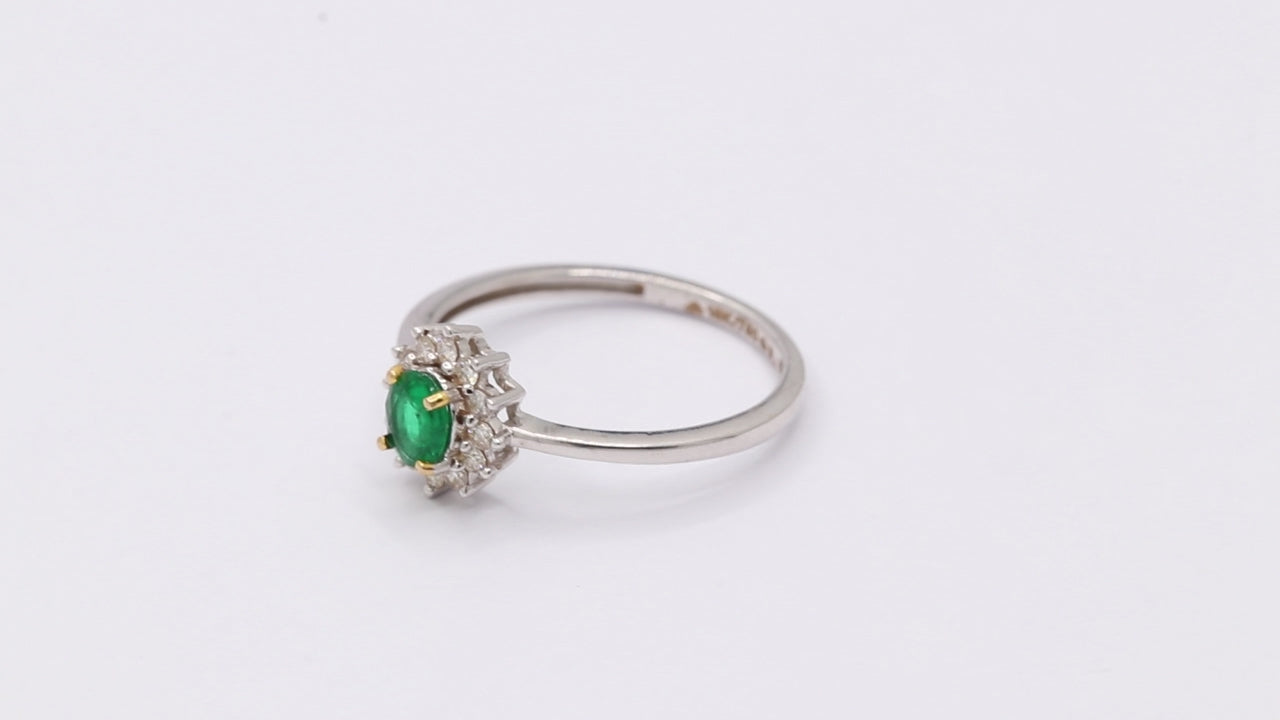 18k Yellow Gold Natural Emerald And Diamond Gold Ring