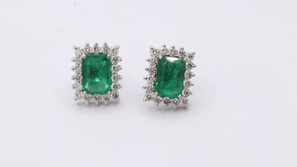 Natural Emerald With Diamond Stud Earrings In 18k White Gold