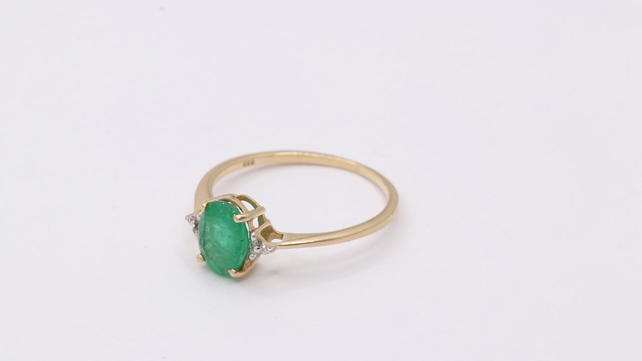 14k Yellow Gold Natural Oval Cut Emerald With Diamond Ring