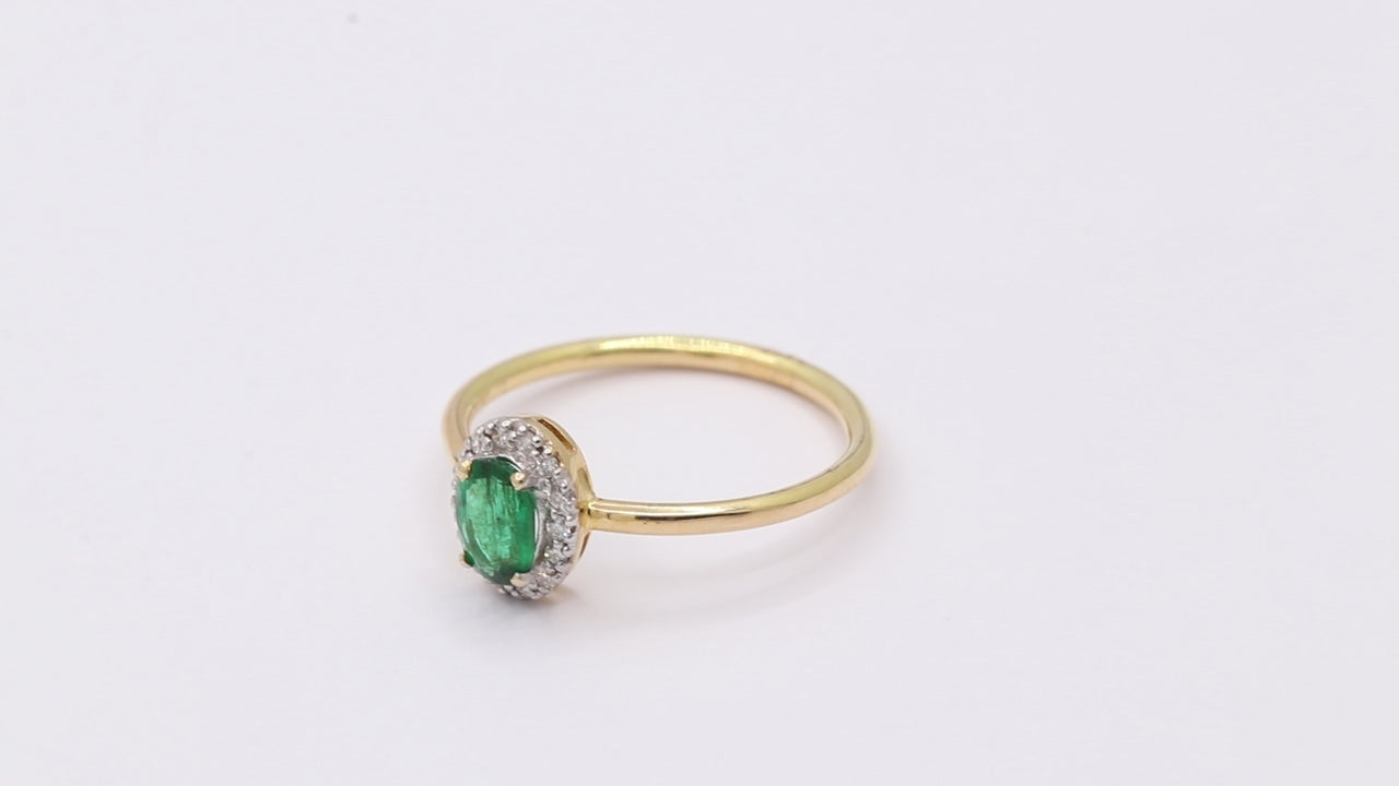14k Yellow Gold Natural Emerald Oval Shaped Gemstone With Diamond Gold Ring